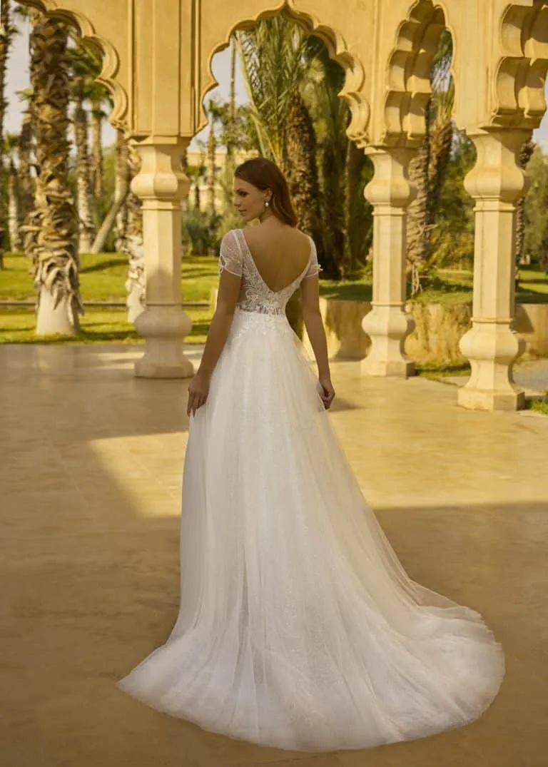 Cherish-Love-Collection_Caylee_Back1_10017100_H0A4835-768x1075