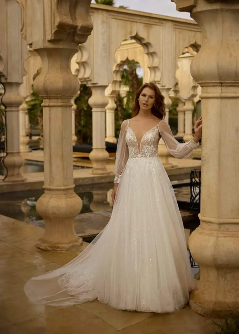 Cherish_Love_Collection_Carina_Afront2_10016200_H0A7553-768x1075