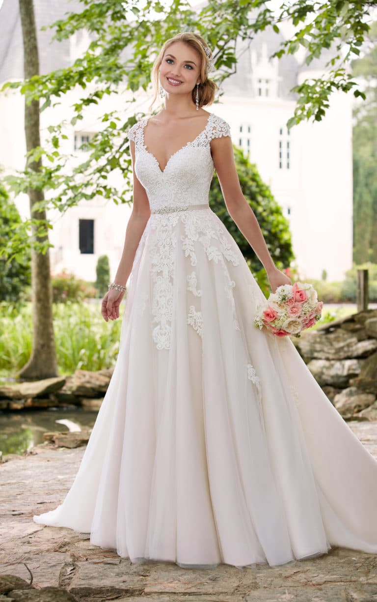 StellaYork_6391_02-768x1225